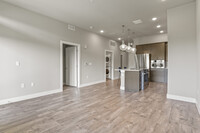 6618 E Lowry Blvd in Denver, CO - Building Photo - Building Photo