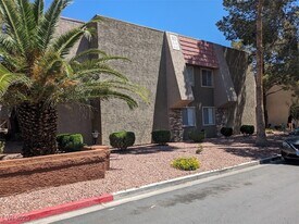 5044 River Glen Dr in Las Vegas, NV - Building Photo