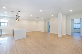 3510 Bergenline Ave in Union City, NJ - Building Photo - Building Photo