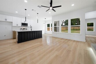 3900 De Maggio St in Dallas, TX - Building Photo - Building Photo