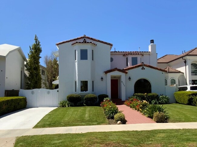 property at 2111 Parnell Ave