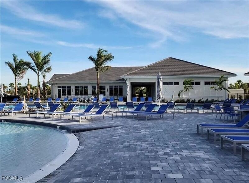 43989 Boardwalk Loop, Unit 2022 in Punta Gorda, FL - Building Photo
