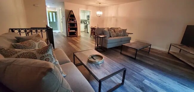 16 Victoria Ln in Bella Vista, AR - Building Photo - Building Photo