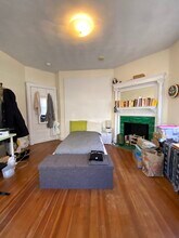 18 Mt Hood Rd in Boston, MA - Foto de edificio - Building Photo