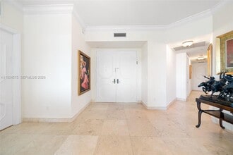 10225 Collins Ave in Bal Harbour, FL - Building Photo - Building Photo