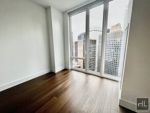 East 44th Street in New York, NY - Building Photo - Building Photo