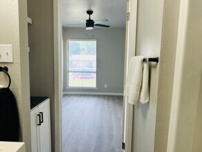 Town Creek Village in Stephenville, TX - Building Photo - Interior Photo