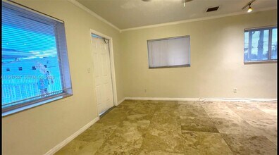 1856 NE 46th St in Fort Lauderdale, FL - Building Photo - Building Photo