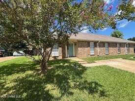 200 Brendalwood Blvd, Unit A in Brandon, MS - Building Photo