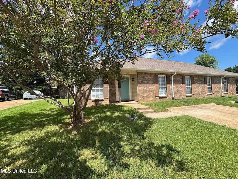 200 Brendalwood Blvd, Unit A in Brandon, MS - Building Photo