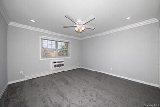 40 Middleton Rd in Bohemia, NY - Building Photo - Building Photo