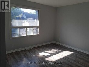 33 Mitchell Ave in Toronto, ON - Building Photo - Building Photo