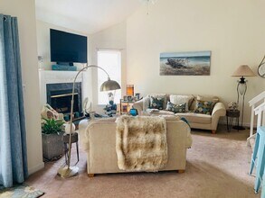 2300 Beach Haven Dr in Virginia Beach, VA - Building Photo - Building Photo