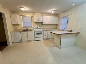 1514 Summit Dr in Shelton, WA - Building Photo - Building Photo