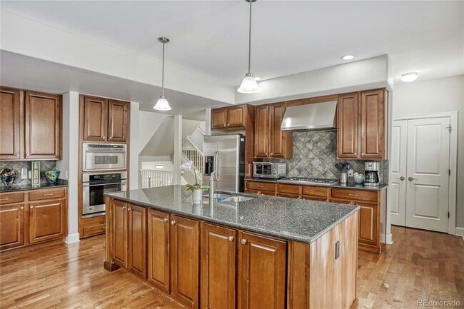 property at 5444 Dtc Pky