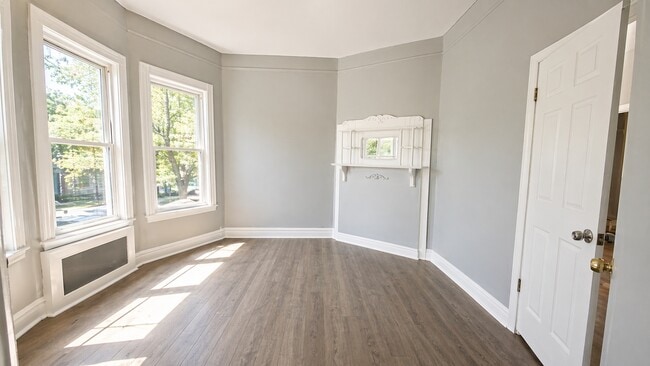 37 Blum St, Unit APT 1 in Newark, NJ - Building Photo - Building Photo