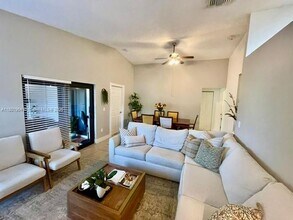 6466 SW 152nd Cir Pl in Miami, FL - Building Photo - Building Photo