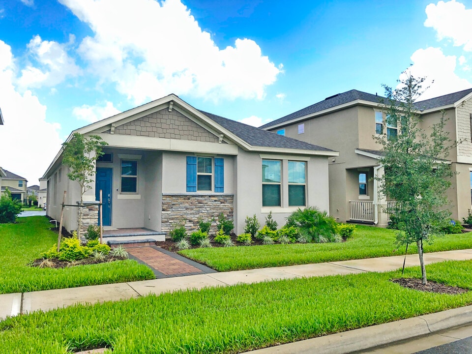 16253 Pebble Bluff Loop in Winter Garden, FL - Foto de edificio