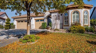 1064 Diamante in Rio Vista, CA - Building Photo