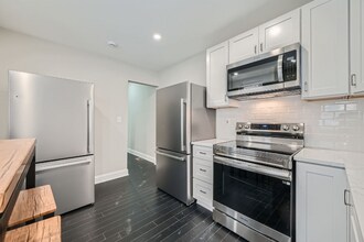 1019 E Preston St in Baltimore, MD - Foto de edificio - Building Photo