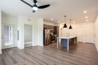 5 Row Apartments in Charlottesville, VA - Building Photo - Interior Photo