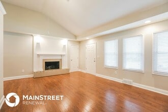 7102 N Baltimore Ave in Kansas City, MO - Foto de edificio - Building Photo