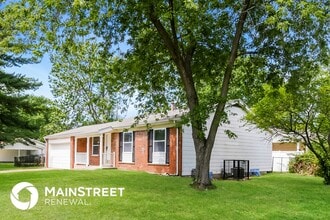 1095 Cedar Pl in Florissant, MO - Foto de edificio - Building Photo