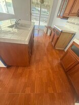 1312 Holguin St in Lancaster, CA - Building Photo