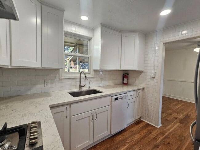 95 Cannonball Rd in Pompton Lakes, NJ - Building Photo - Building Photo