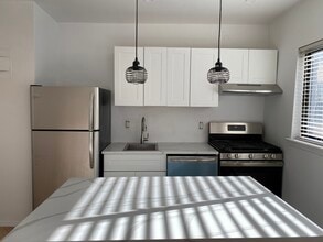 2249 37th St, Unit 2A in Astoria, NY - Building Photo - Building Photo