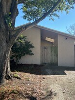 10505 Brynwood Ln in Tampa, FL - Building Photo