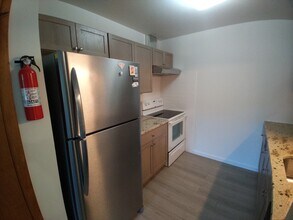 131 Crystal Rd, Unit #5 in Colmar, PA - Foto de edificio - Building Photo