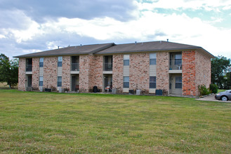 Yorkshire Place Apartments in Princeton, TX - Building Photo - Building Photo