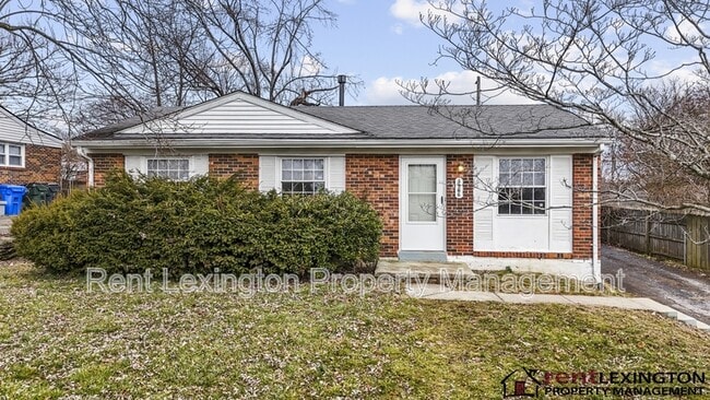 3966 Northampton Dr in Lexington, KY - Foto de edificio - Building Photo