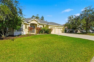 6331 Yellow Wood Pl in Sarasota, FL - Building Photo - Building Photo