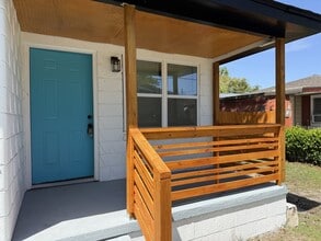 239 Jenks St in Savannah, GA - Building Photo - Building Photo