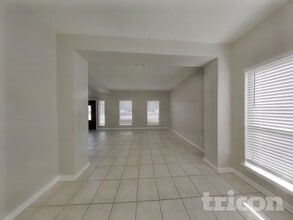 5911 Klamath Falls Ct in Houston, TX - Building Photo - Building Photo