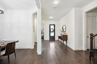 8234 Vitex Ave in Dallas, TX - Building Photo - Building Photo
