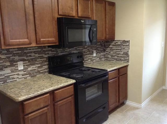 835 E College St in Princeton, TX - Building Photo - Building Photo
