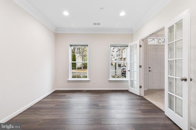 5036 Greenhouse Terrace in Centreville, VA - Building Photo - Building Photo