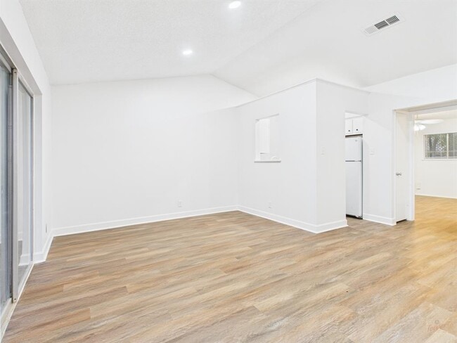 property at 1303 Hollow Creek Dr