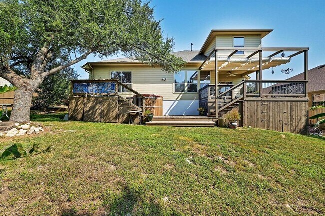 211 Manchester Ln in Austin, TX - Building Photo - Building Photo