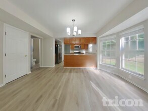 8609 Undermire Ct in Bowie, MD - Foto de edificio - Building Photo