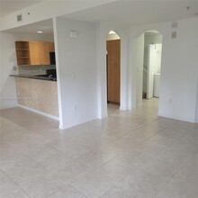 10850 NW 89th Ter, Unit 212 in Doral, FL - Building Photo - Building Photo