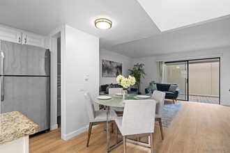 8461 Via Mallorca in San Diego, CA - Building Photo - Building Photo