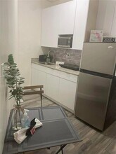 8975 SW 156th St-Unit -2 in Palmetto Bay, FL - Building Photo - Building Photo