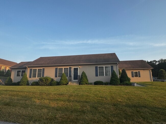 property at 16 Oriole Dr