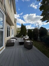 33 Seaside Ct in Margate City, NJ - Building Photo - Building Photo