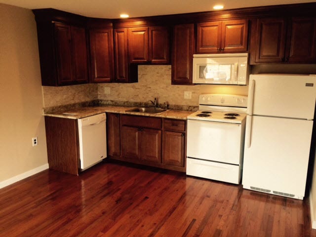 122 E Moreland Ave, Unit 25 in Hatboro, PA - Building Photo - Building Photo