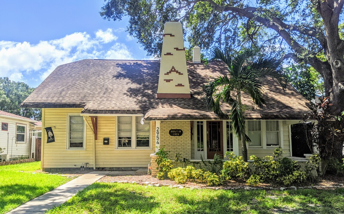 2954 Dartmouth Ave N in St. Petersburg, FL - Building Photo